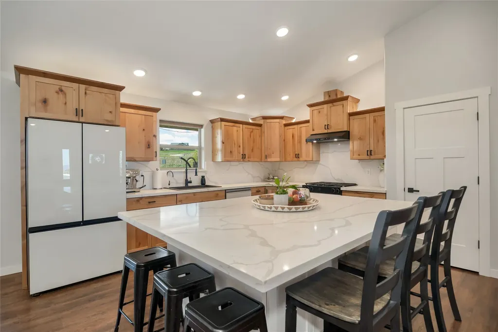 22 Country Meadow Lane Clancy MT 59634