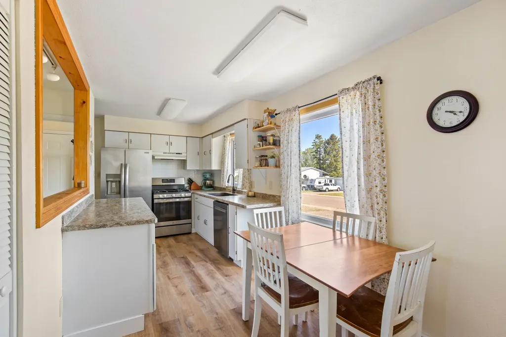 329 Riverview 4 W Great Falls MT 59404