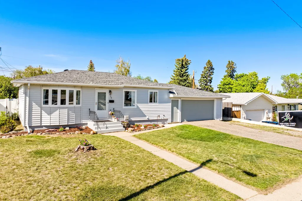 329 Riverview 4 W Great Falls MT 59404