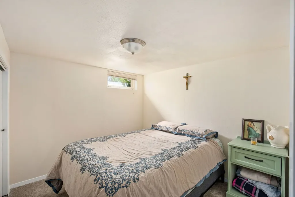 329 Riverview 4 W Great Falls MT 59404