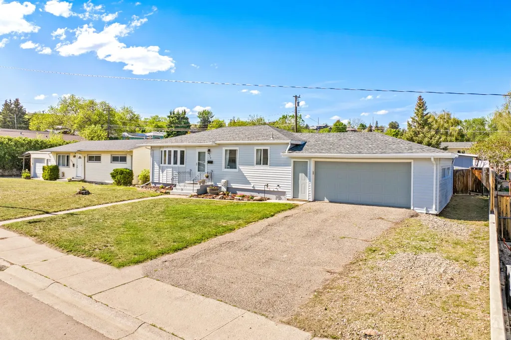 329 Riverview 4 W Great Falls MT 59404