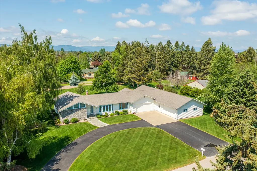 158 Somerset Drive Kalispell MT 59901