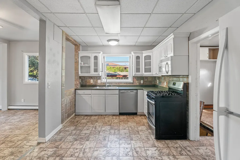 1016 Peosta Avenue Helena MT 59601