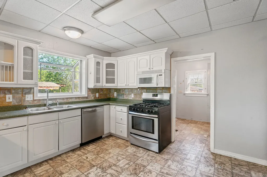 1016 Peosta Avenue Helena MT 59601