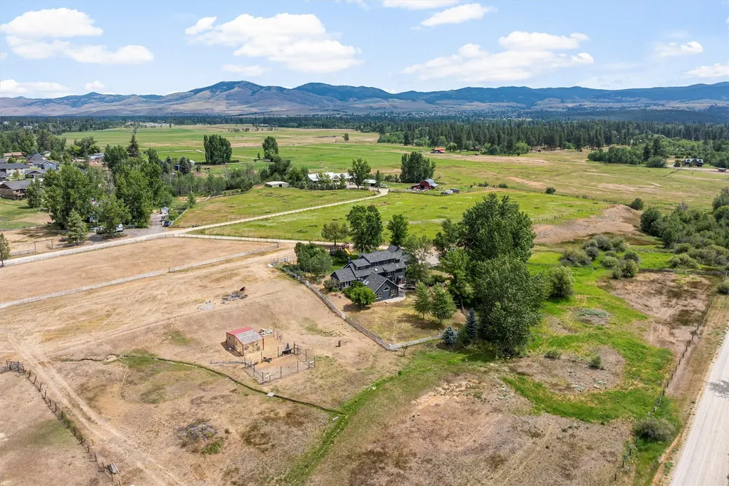 363 Poplar Lane Florence MT 59833