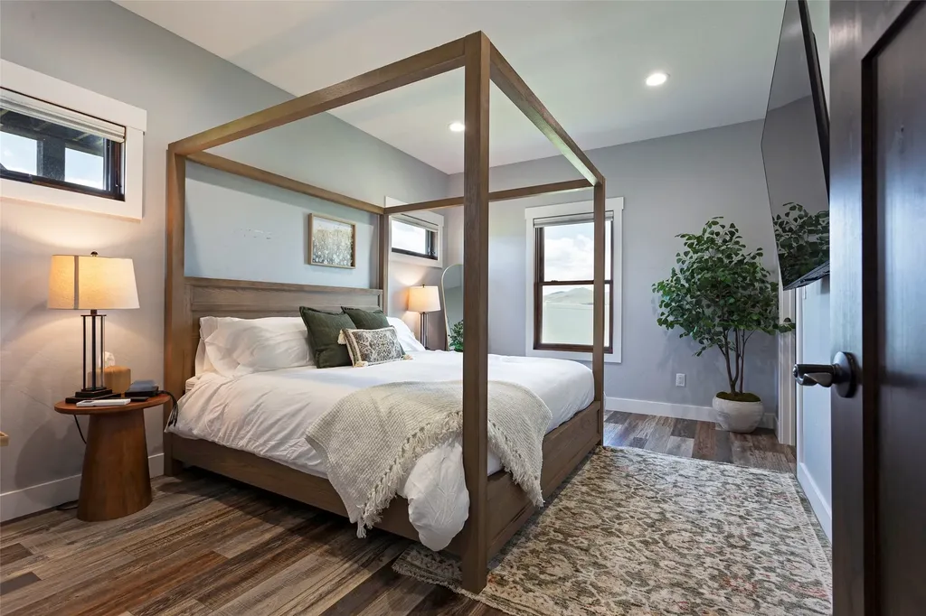 60951 Sparky Drive St Ignatius MT 59865