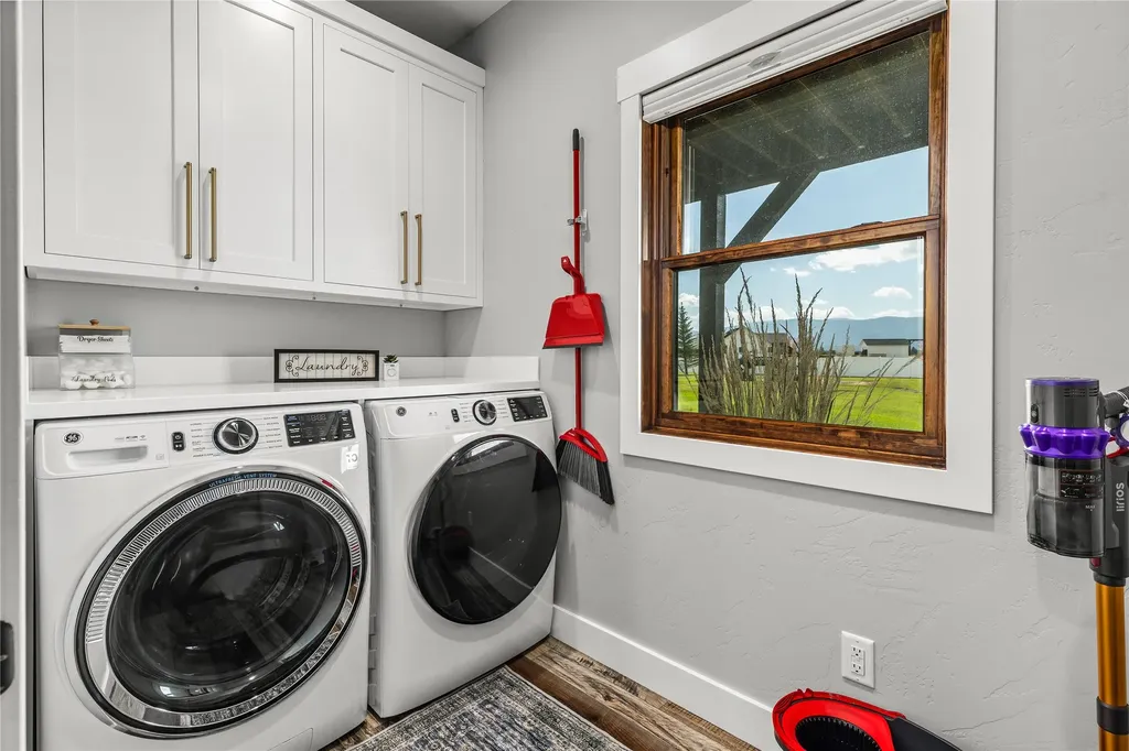 60951 Sparky Drive St Ignatius MT 59865