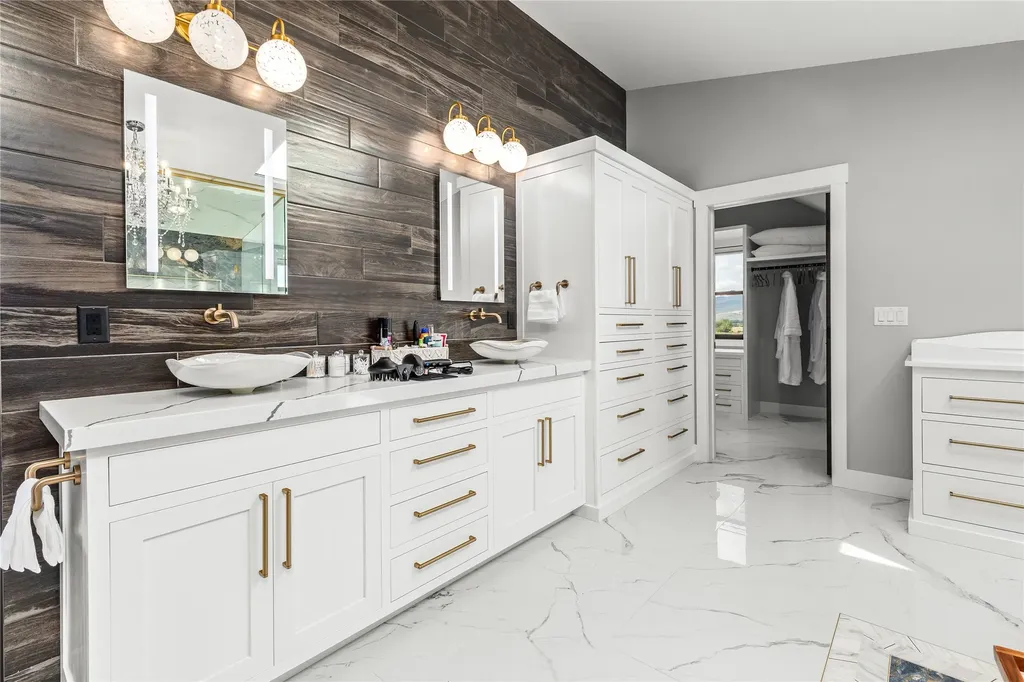 60951 Sparky Drive St Ignatius MT 59865