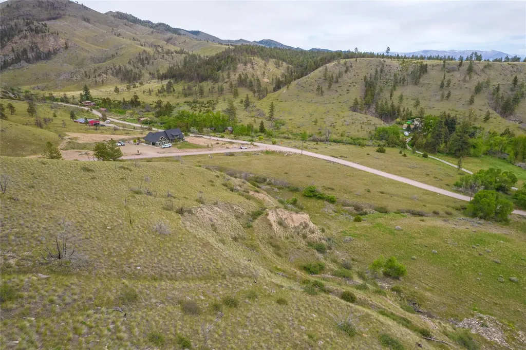 8585 Eagle View Road Helena MT 59602