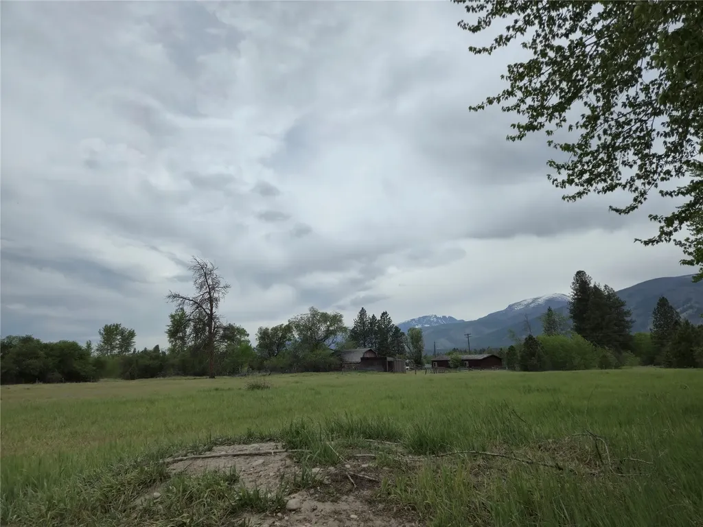 5616 Klements Lane Florence MT 59833