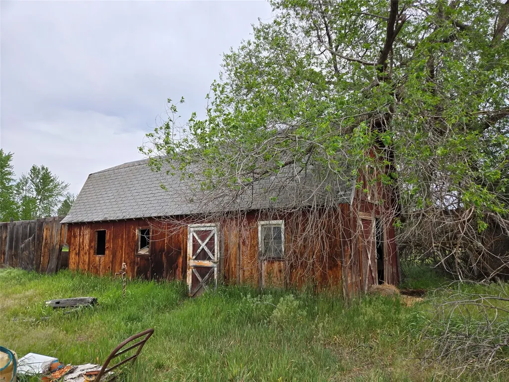 5616 Klements Lane Florence MT 59833