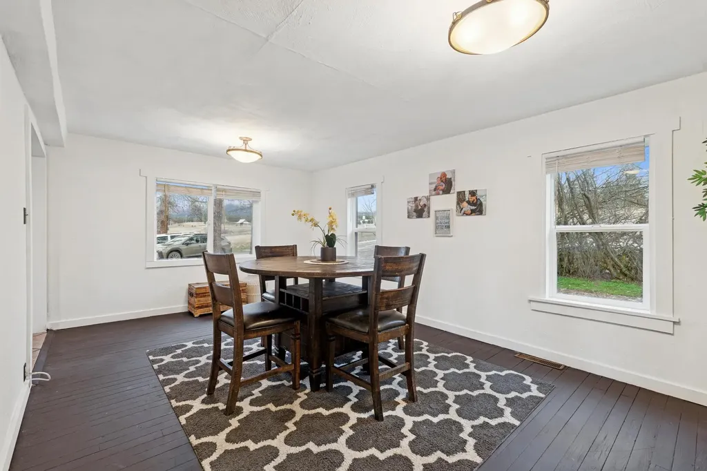 5464 Mt Highway 35 Kalispell MT 59901