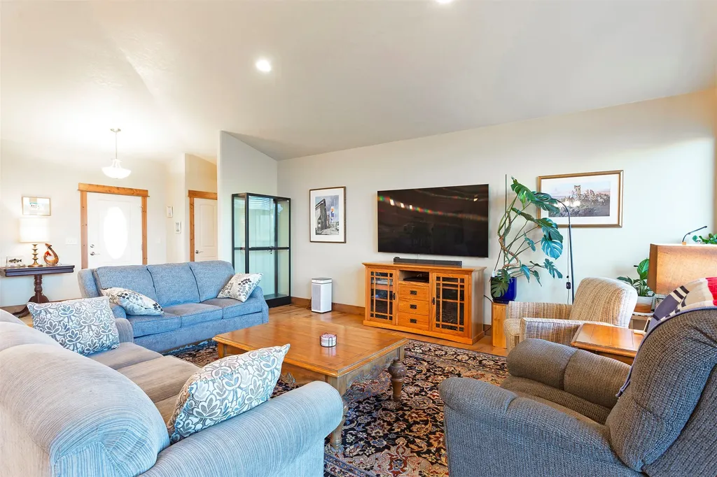 109 Hamburg Court Hamilton MT 59840