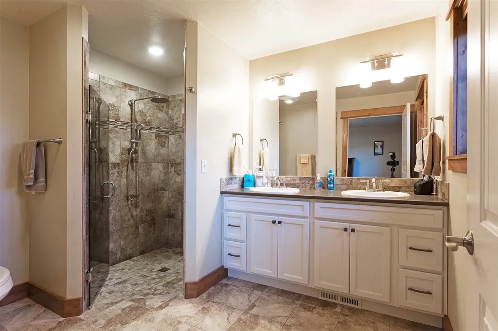 109 Hamburg Court Hamilton MT 59840