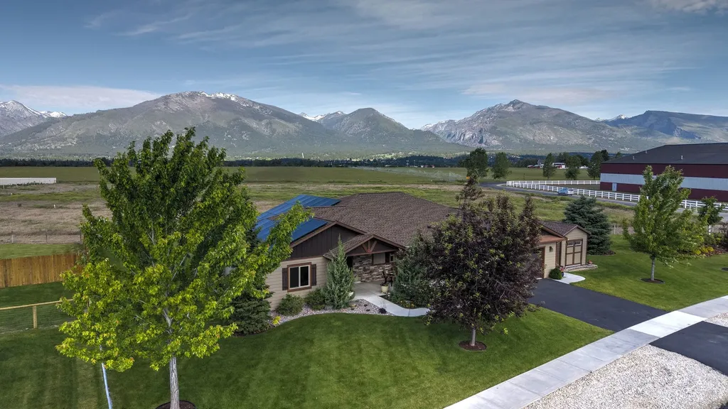 109 Hamburg Court Hamilton MT 59840