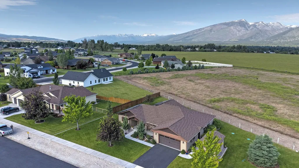 109 Hamburg Court Hamilton MT 59840