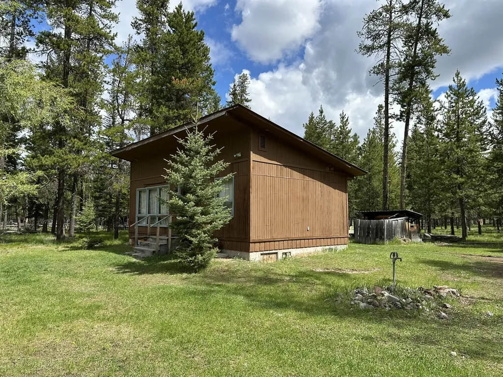 308 Charles Road Condon MT 59826