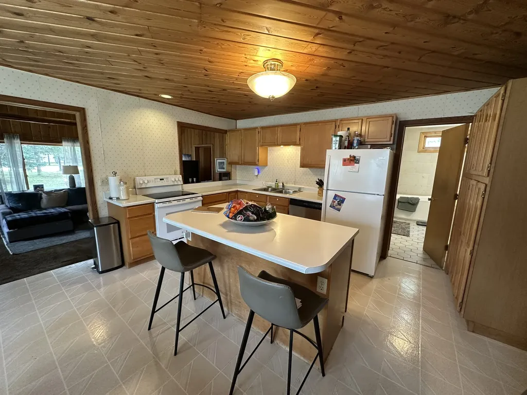 308 Charles Road Condon MT 59826