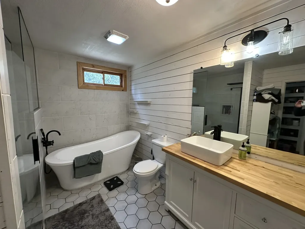 308 Charles Road Condon MT 59826