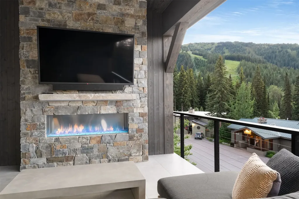 3812 Tamarack Avenue Whitefish MT 59937