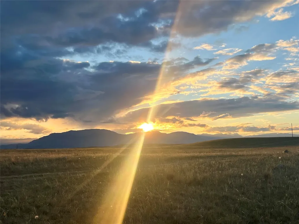 2933 Bitterroot Lane Augusta MT 59410