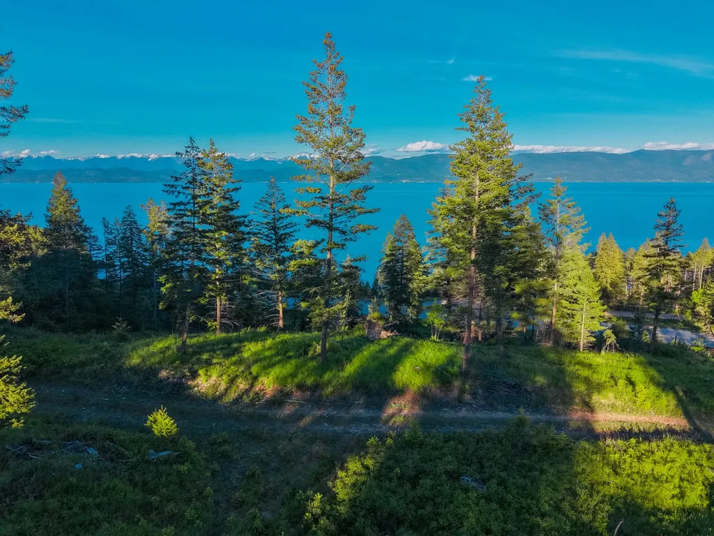 Nhn Lake Forest Drive Lakeside MT 59922