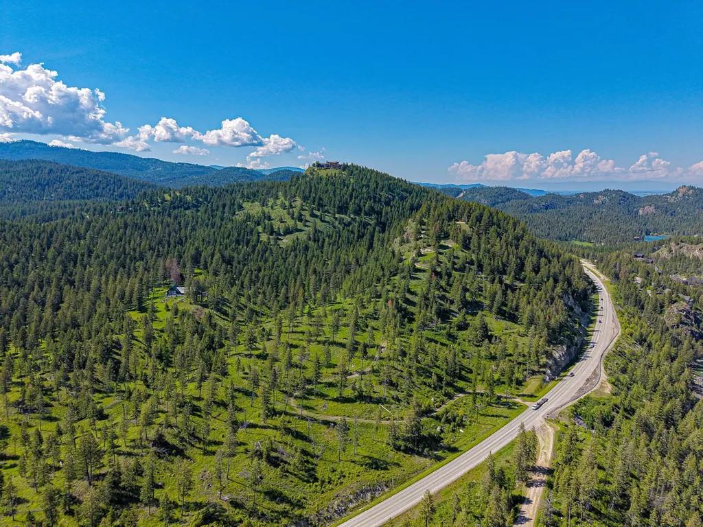 Nhn Waynona Way Lakeside MT 59922