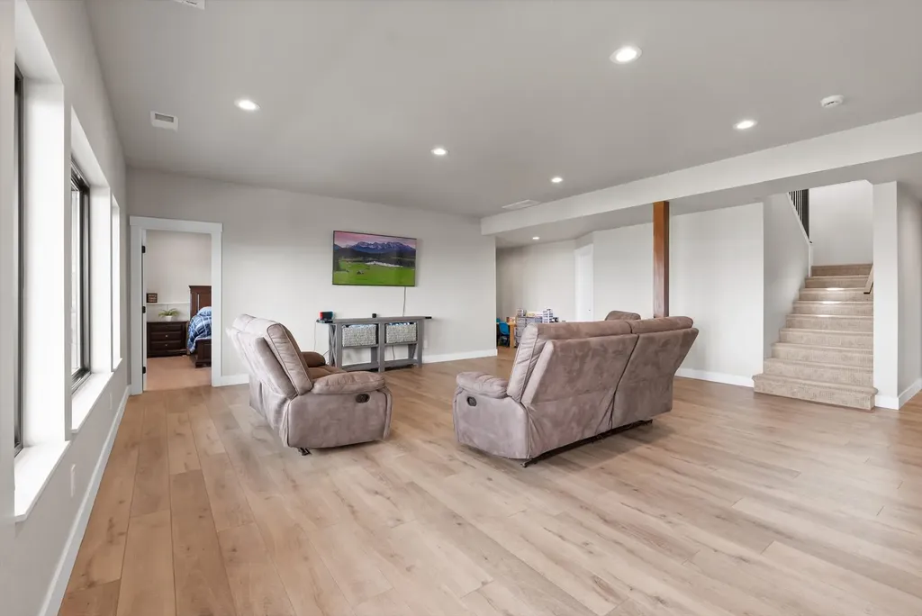 103 Southlake Crest Polson MT 59860
