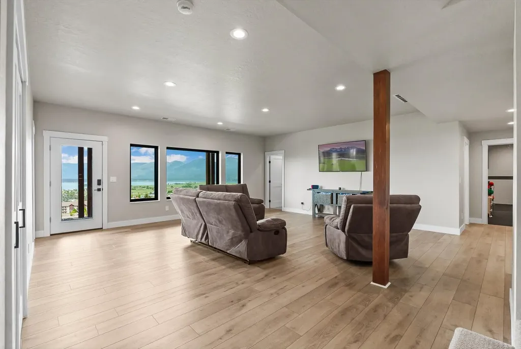 103 Southlake Crest Polson MT 59860