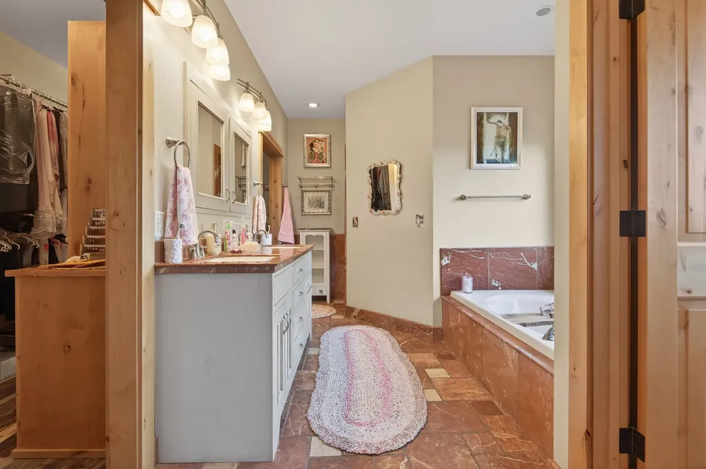 4210 Summertime Lane Helena MT 59602