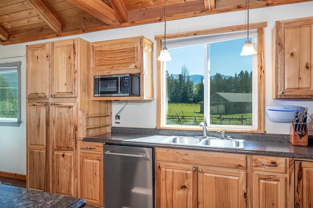 502 Lake Blaine Road Kalispell MT 59901