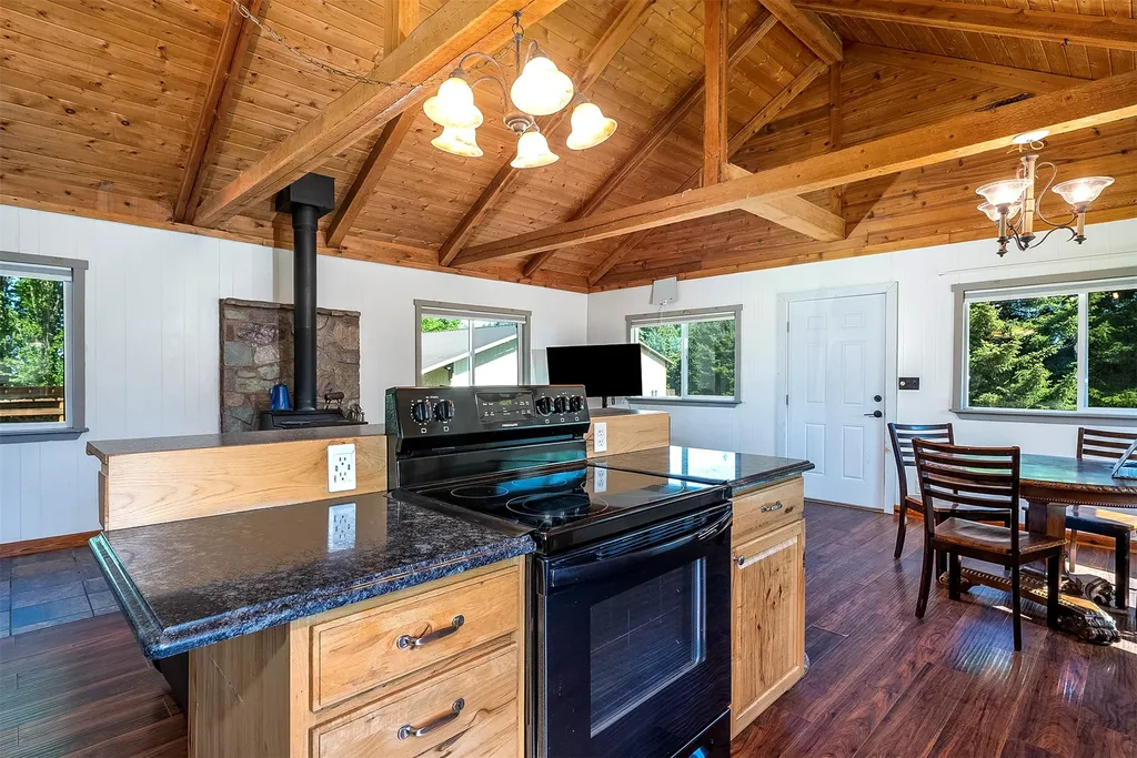 502 Lake Blaine Road Kalispell MT 59901
