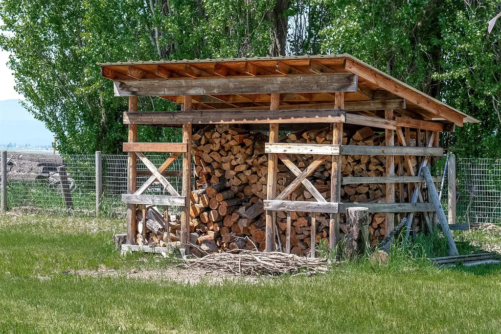 502 Lake Blaine Road Kalispell MT 59901