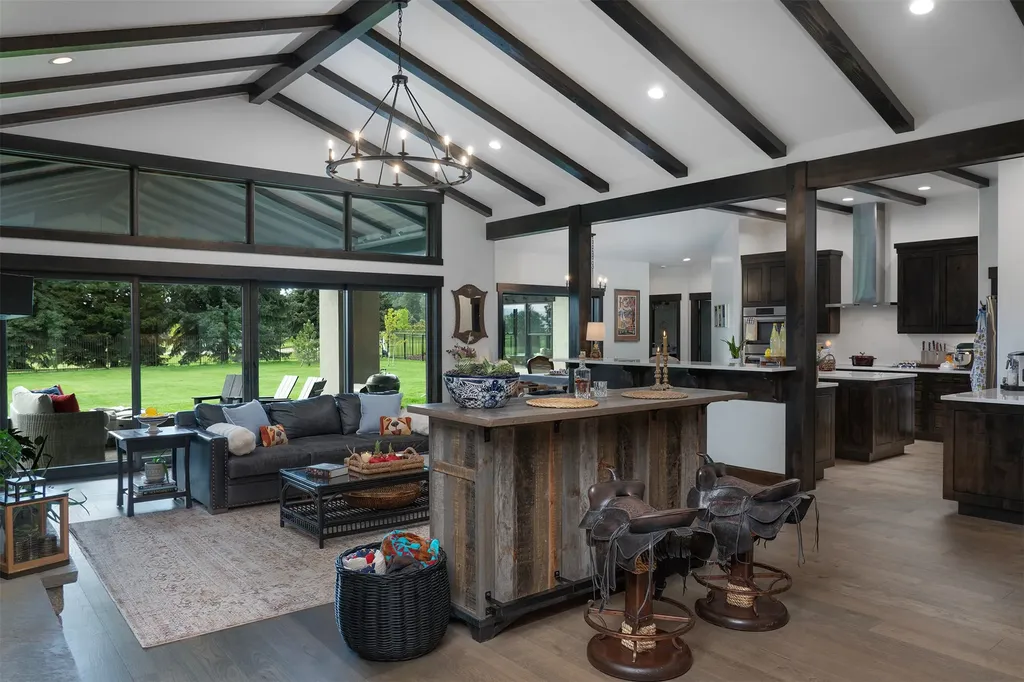 344 Chapman Lane Bigfork MT 59911