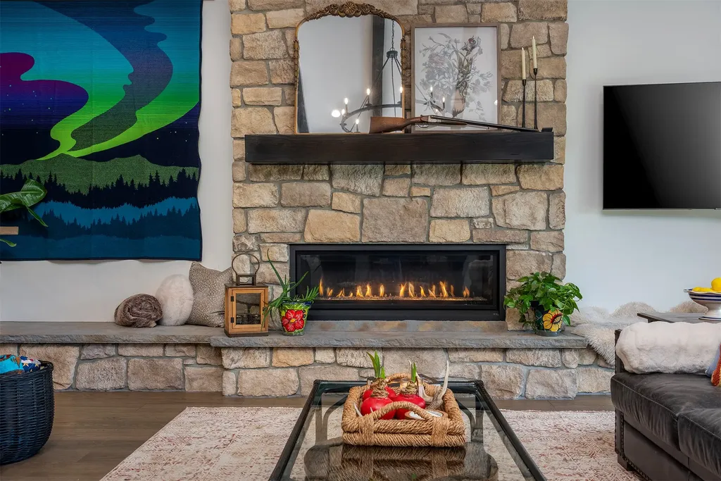 344 Chapman Lane Bigfork MT 59911