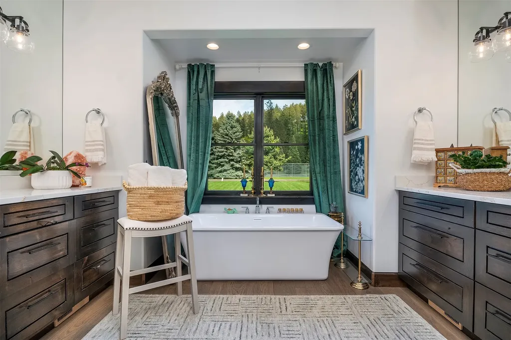 344 Chapman Lane Bigfork MT 59911