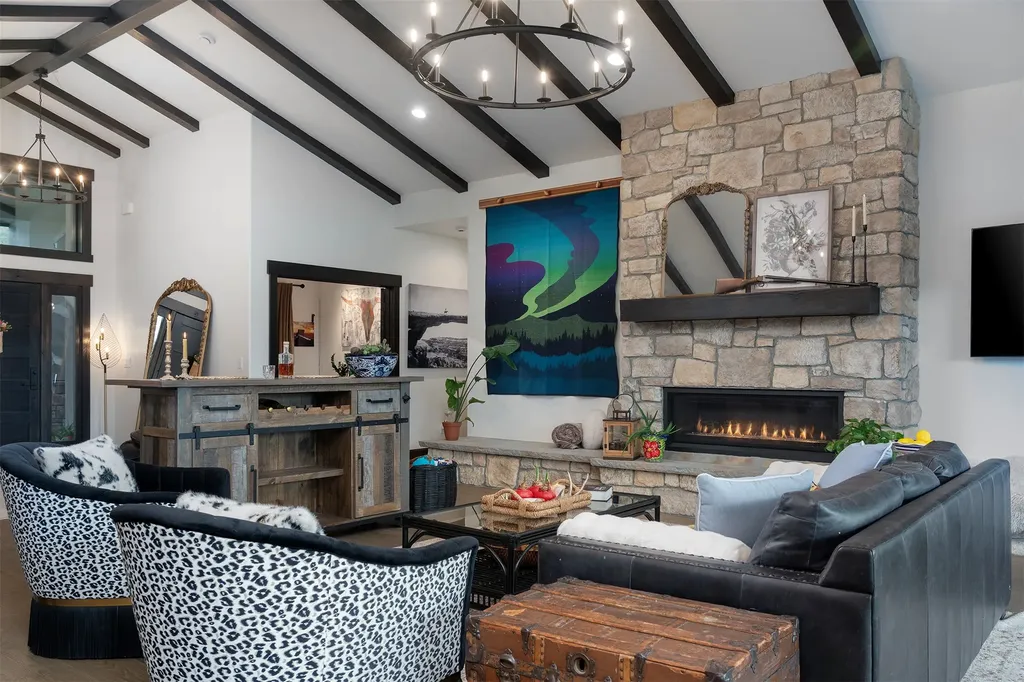 344 Chapman Lane Bigfork MT 59911
