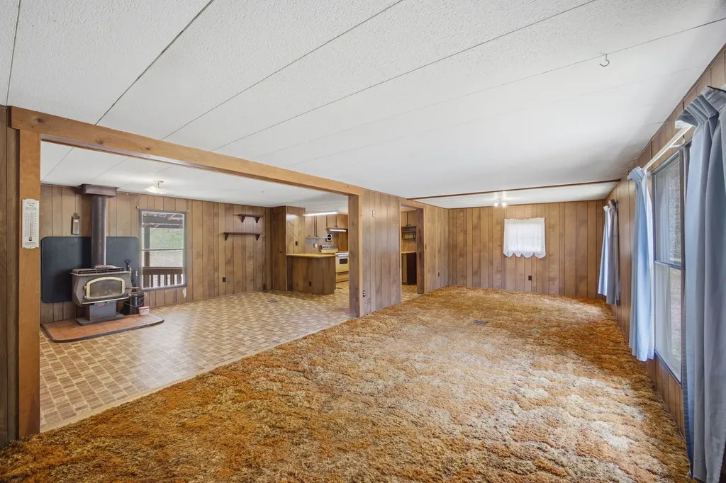 7089 Micah Springs Lane Alberton MT 59820