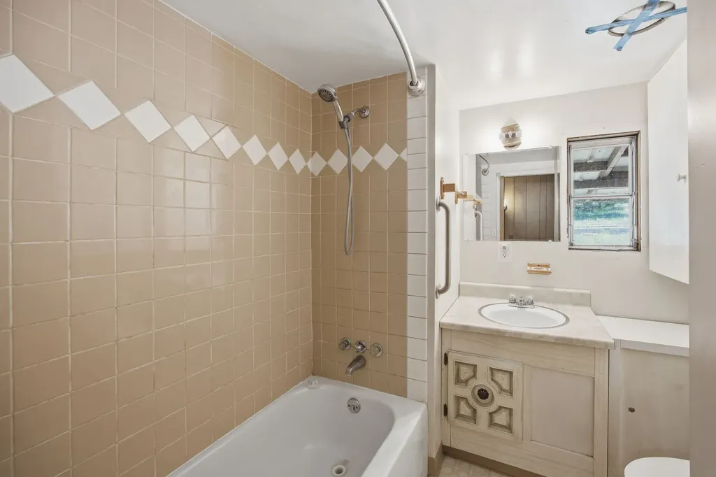 7089 Micah Springs Lane Alberton MT 59820
