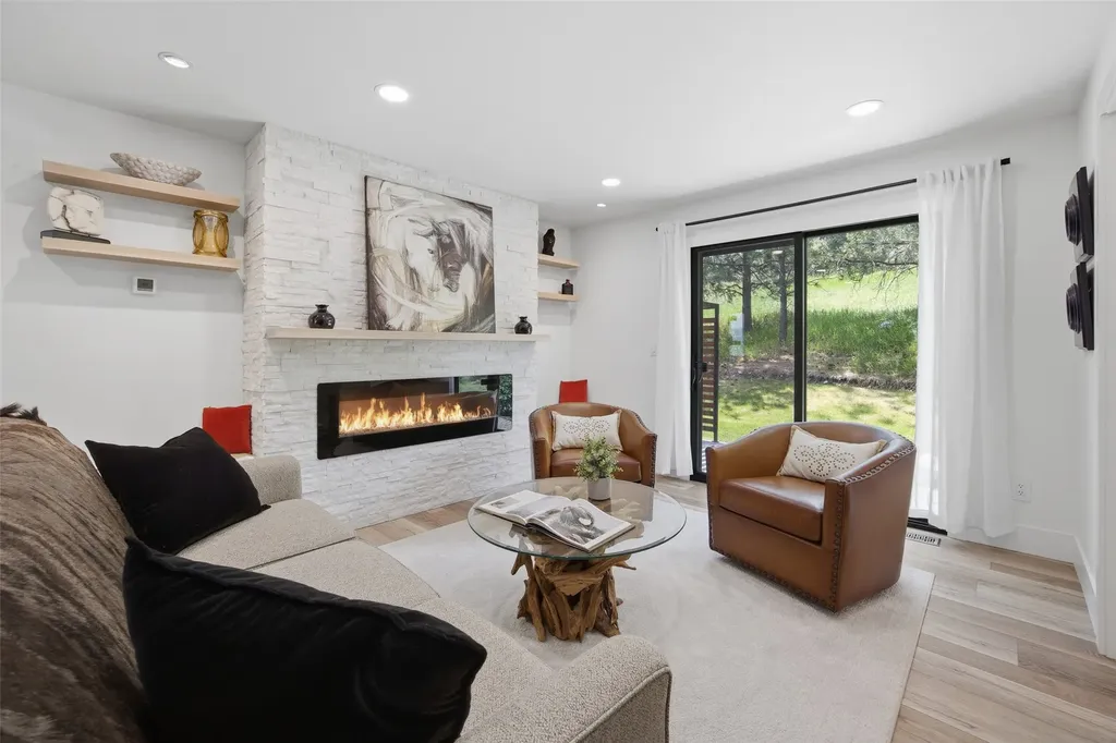 2920 Curlew Mine Road Victor MT 59875