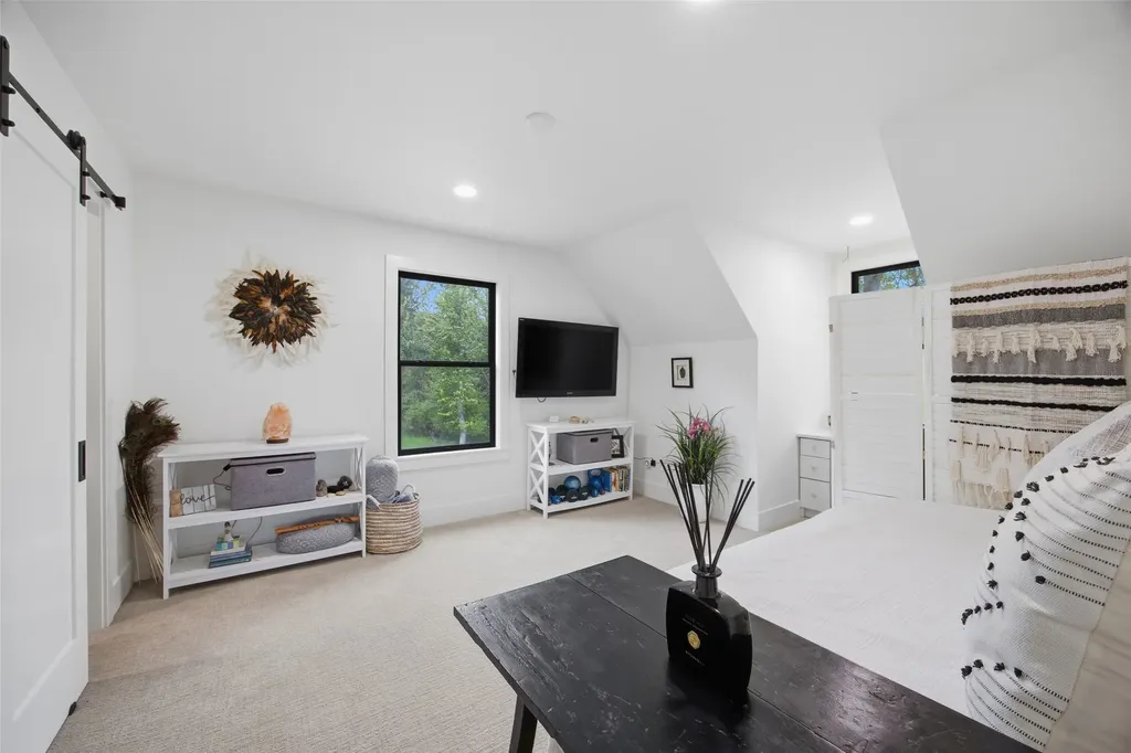 2920 Curlew Mine Road Victor MT 59875