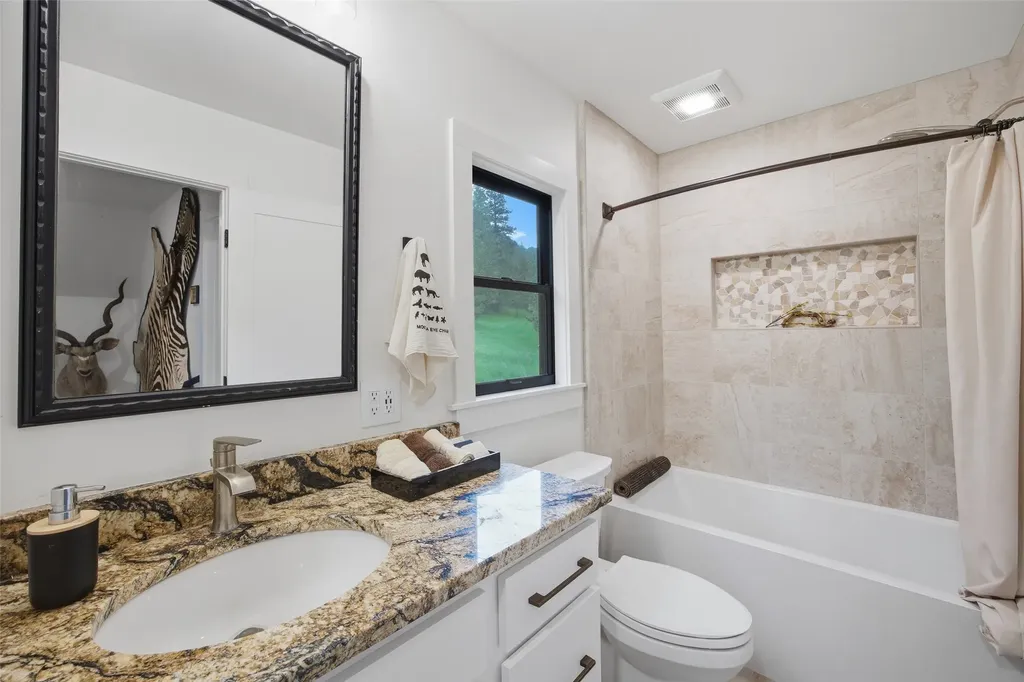 2920 Curlew Mine Road Victor MT 59875