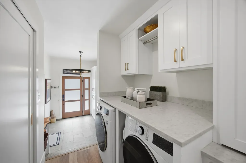 2920 Curlew Mine Road Victor MT 59875