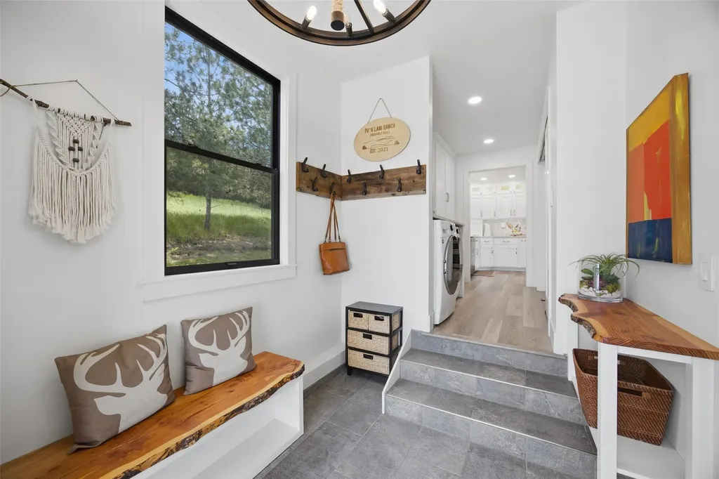 2920 Curlew Mine Road Victor MT 59875