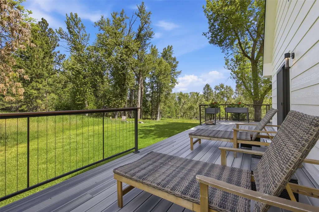 2920 Curlew Mine Road Victor MT 59875