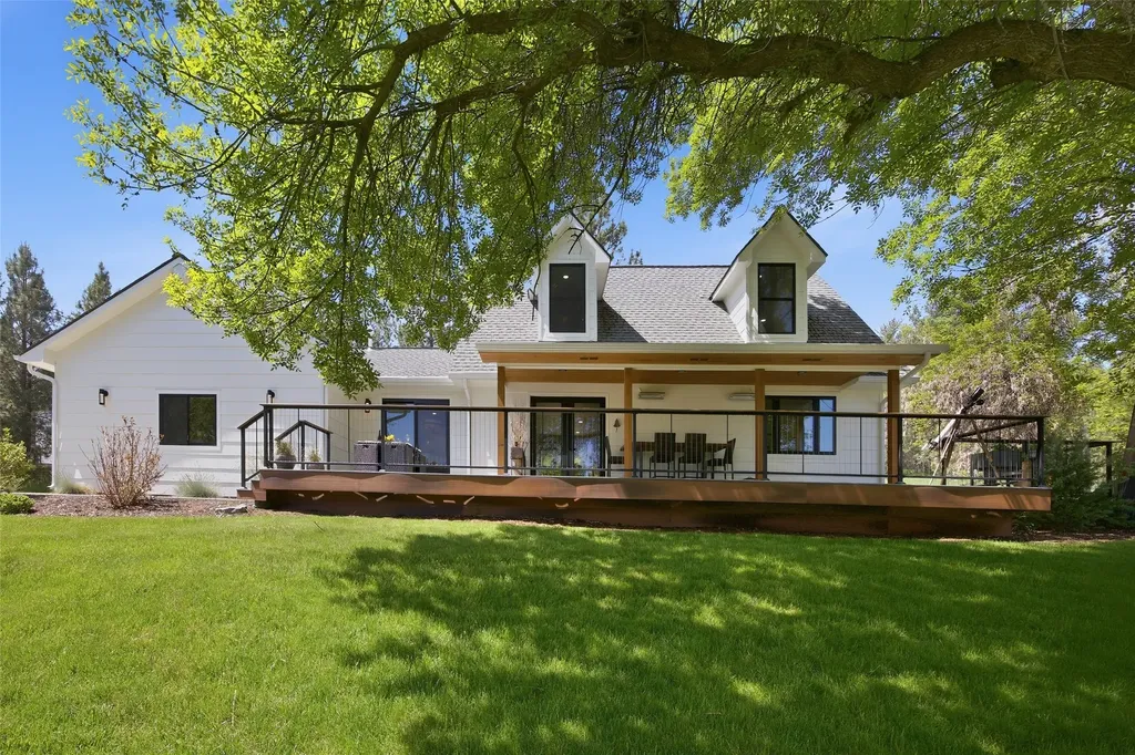 2920 Curlew Mine Road Victor MT 59875