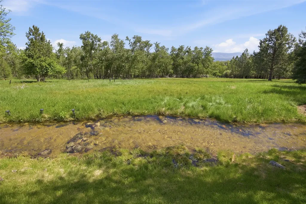 2920 Curlew Mine Road Victor MT 59875