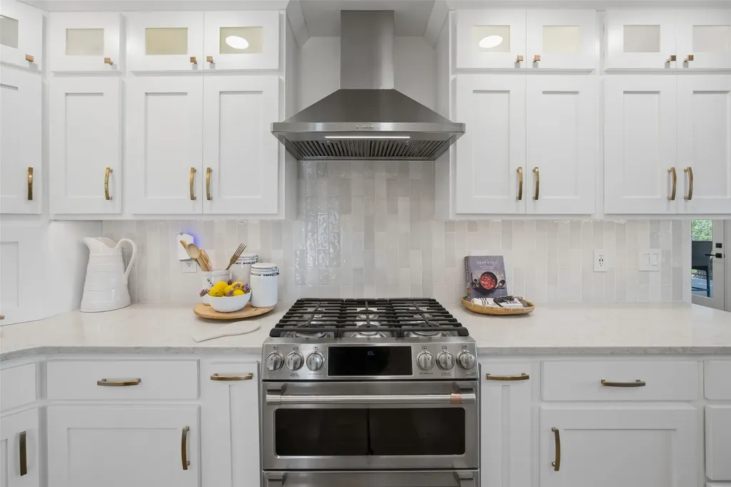 2920 Curlew Mine Road Victor MT 59875