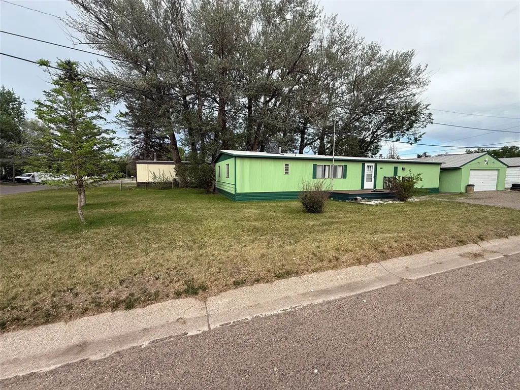 1524 6th Avenue NW Great Falls MT 59404