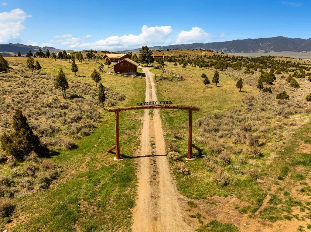 25 Sundowner Road Sheridan MT 59749